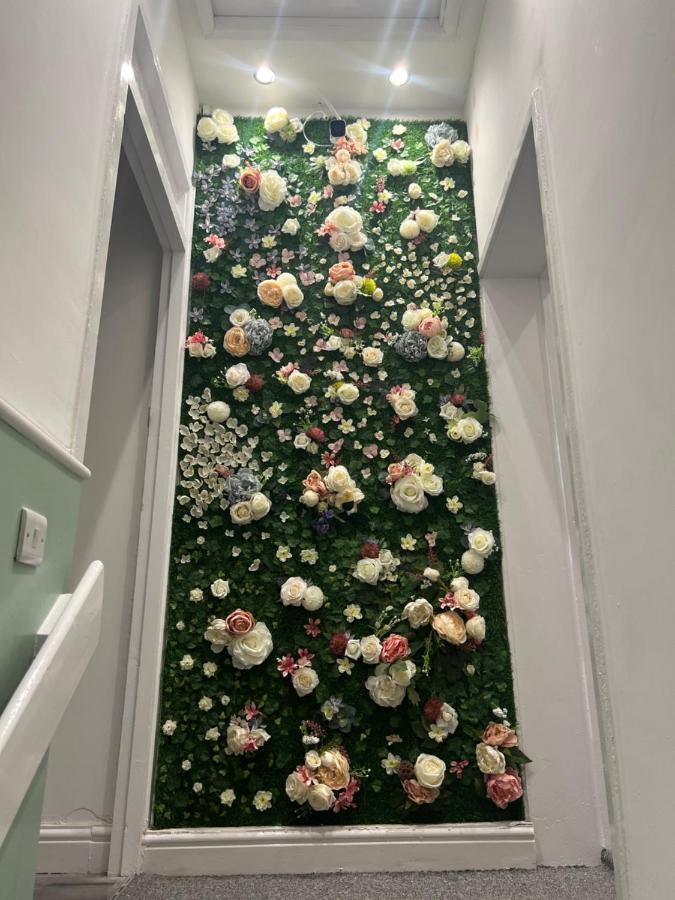 Zams Rooms Stoke-on-Trent المظهر الخارجي الصورة