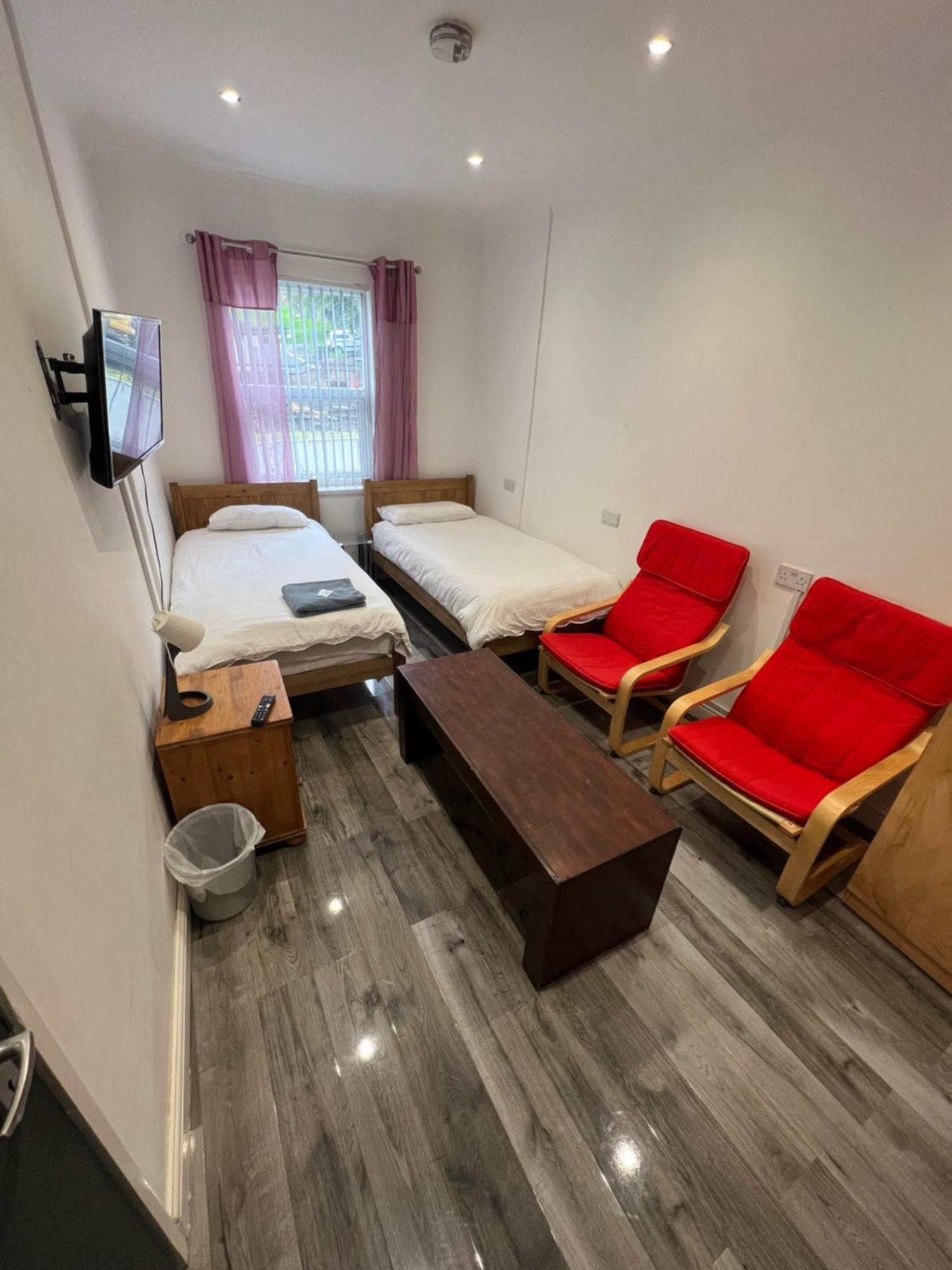 Zams Rooms Stoke-on-Trent المظهر الخارجي الصورة